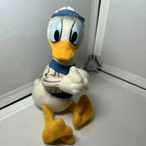 1995 Mattel Walt Disney Donald Duck Clapping Plush Small
